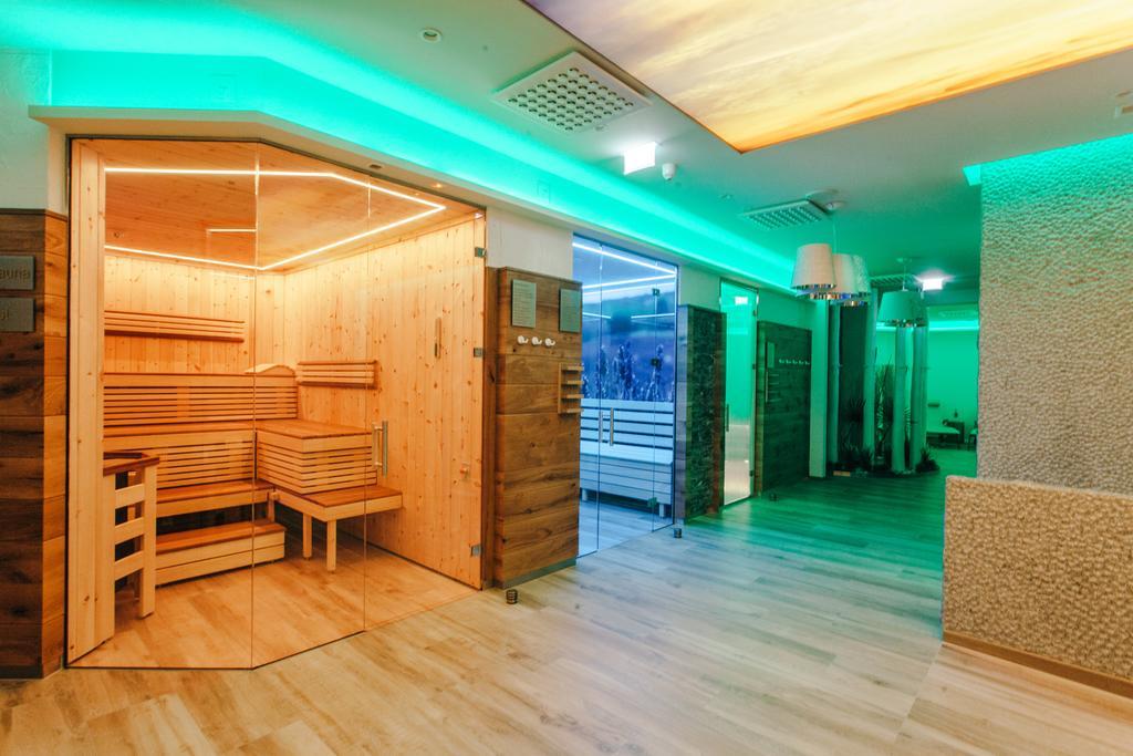 Hotel Wellnesshotel Aumuehle 4*